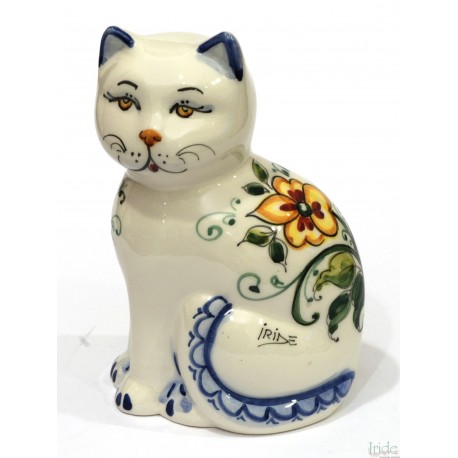 Gatto seduto piccolo